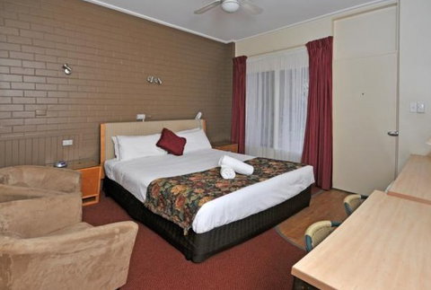 The Elm Motel - Tourism Canberra 5