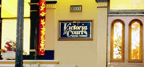 Victoria Court Hotel - Tourism Canberra 0