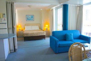 Santa Anne By The Sea - Tourism Canberra 6