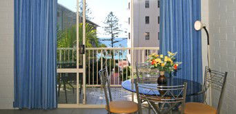 Surf Dance Holiday Units - Tourism Canberra 0