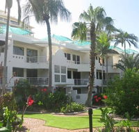 Camargue Beachfront Apartments - Tourism Canberra