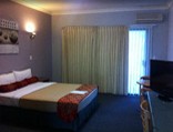 Springwood Motor Inn - Tourism Canberra 3