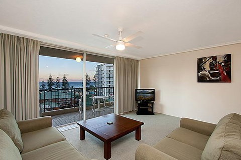 Rainbow Commodore Holiday Apartments - Tourism Canberra 4