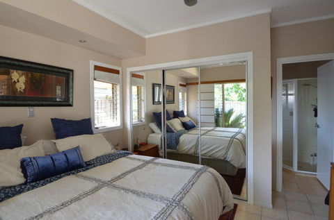 Hastings Cove Holiday Apartments - Tourism Canberra 0