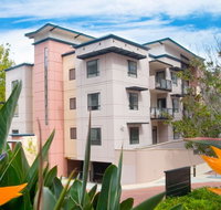 Mounts Bay Waters Apartments - Tourism Canberra