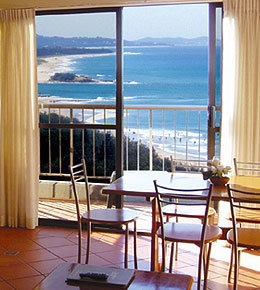 Beachfront Towers - Tourism Canberra 10
