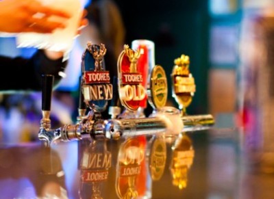 Harp Deluxe Hotel - Tourism Canberra 1