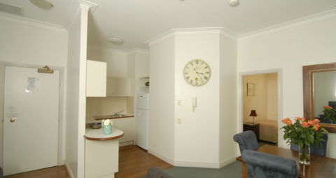 Rothbury On Ann Heritage Apartment Hotel - Tourism Canberra 4