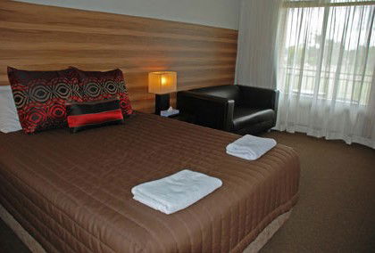 Red Cedars Motel - Tourism Canberra 0