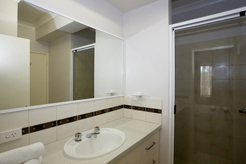 Regal Apartments - Tourism Canberra 4