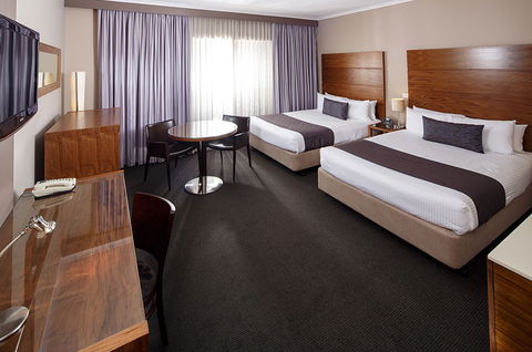 Quality Hotel Dickson - Tourism Canberra 1