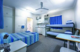 Knotts Crossing Resort - Tourism Canberra 0