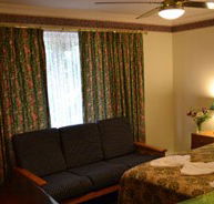 Palms Bed and Breakfast - Tourism Canberra