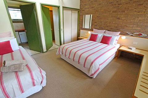 Great Ocean Road Beachfront Motel - Tourism Canberra 1