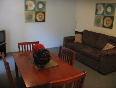 Chez Noosa - Tourism Canberra 1