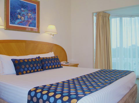 Cairns Sheridan Hotel - Tourism Canberra 1