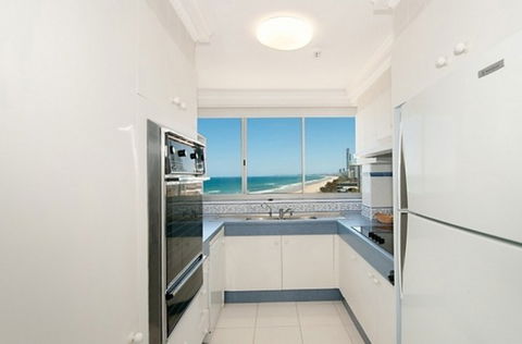 Beachside Tower - Tourism Canberra 3