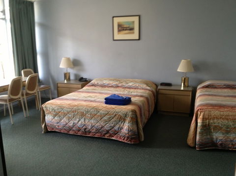 City West Motel - Tourism Canberra 1