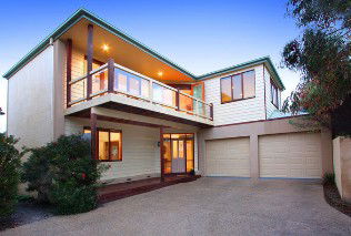  Tourism Canberra