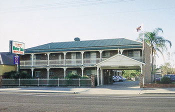 Richmond Motor Inn - Tourism Canberra 0