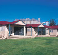 The Mac's Beachfront Villas - Tourism Canberra