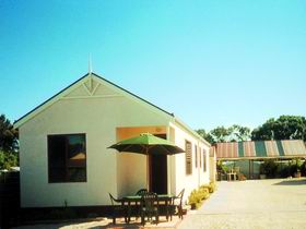Port Vincent Holiday Cabins And Apartments - Tourism Canberra 0