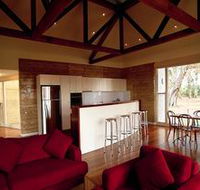 The Menzies Retreat - Tourism Canberra