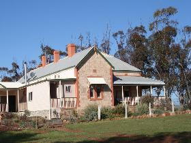 Peggy's Retreat - Tourism Canberra 0
