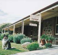 Thomas Henry's Of Port Elliot - Tourism Canberra
