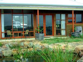 Minko Farmstay - Tourism Canberra 0