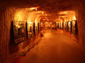 Umoona Opal Mine - Tourism Canberra 0