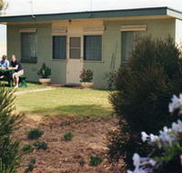 Oaklands Fishing Cottage - Tourism Canberra