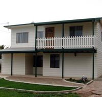 Louth Bay Holiday Apartment - Tourism Canberra