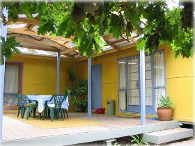Boathaven Beach House - Tourism Canberra 0