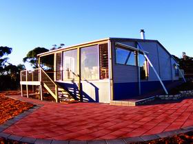 Wilderness Valley Studio Accommodation - Tourism Canberra 0