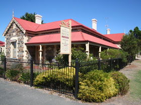 Trafalgar On The Strand - Tourism Canberra 0