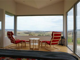 Lush Pastures - Tourism Canberra 0