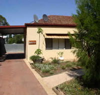 Loxton Smiffy's Bed And Breakfast Sadlier Street - Tourism Canberra
