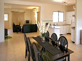 Riverwalk Retreat Karinga Park - Tourism Canberra 0