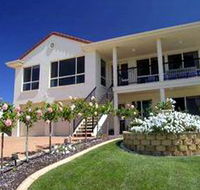 Scenic Encounter Bed and Breakfast - Tourism Canberra