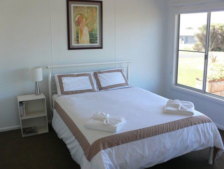 Beachport Escape - Tourism Canberra 3