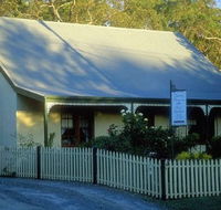 Country Pleasures Bed and Breakfast - Tourism Canberra