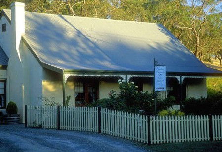Country Pleasures Bed And Breakfast - Tourism Canberra 0