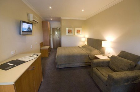 Sombrero Comfort Inn And Suites - Tourism Canberra 2