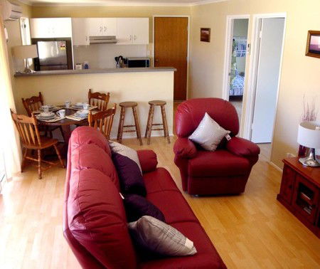 Christies Cottage - Tourism Canberra 3