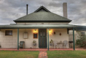 Dunalan Cottage - Tourism Canberra 1