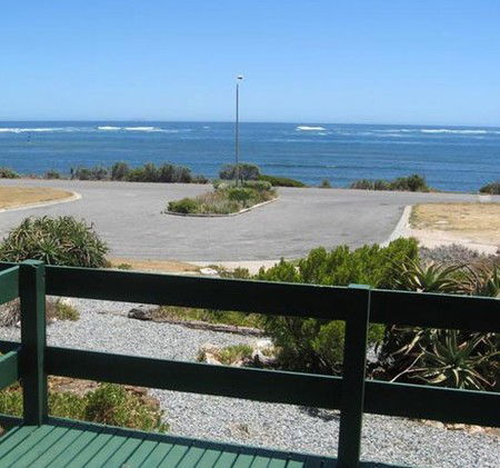 Oaklands Beach House - Tourism Canberra 1