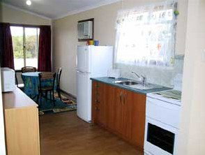 Seabreeze Accommodation - Tourism Canberra 3