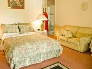 Lanzerac Country Estate - Tourism Canberra 1