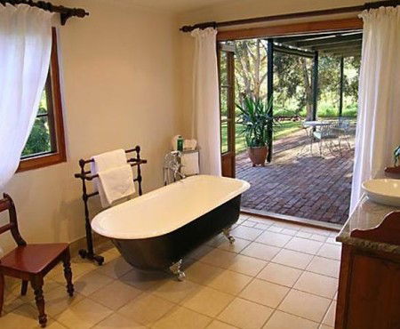 Seppeltsfield Vineyard Cottage - Tourism Canberra 3